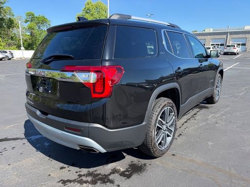 Used 2022 GMC Acadia SLT w/ Technology Package FWD image 7