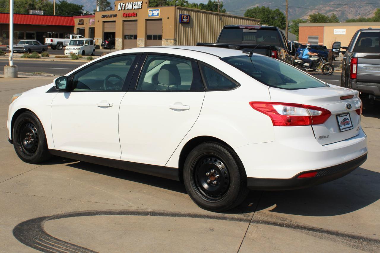 Used 2012 Ford Focus SE FWD image 11