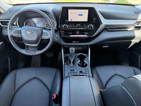Used 2026 Toyota Highlander XLE AWD/4WD image 23