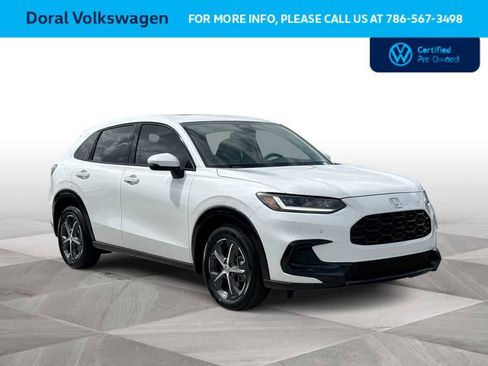 Used 2023 Honda HR-V EX-L image 2