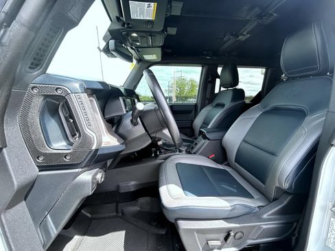 Used 2021 Ford Bronco First Edition AWD/4WD image 10