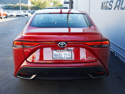 Used 2023 Toyota Mirai XLE w/ Advanced Technology Package image 5