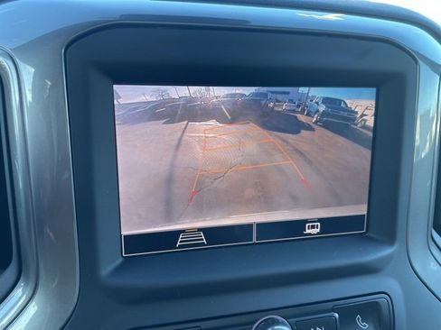 Used 2022 Chevrolet Silverado 1500 Custom image 11