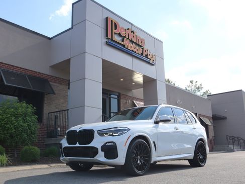 Used 2021 BMW X5 sDrive40i w/ M Sport Package RWD image 41