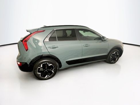 Used 2023 Kia Niro Wind w/ Wind Preserve Package FWD image 10