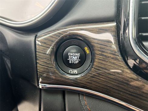 Used 2019 Jeep Grand Cherokee Summit image 17