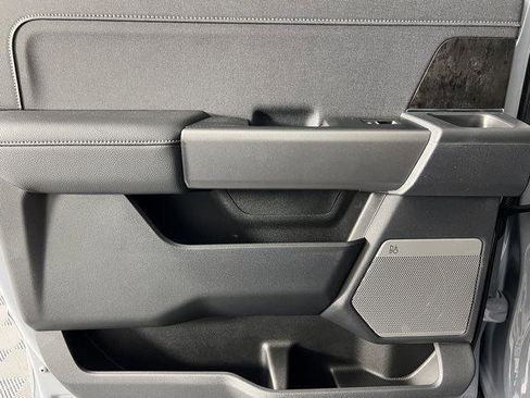 New 2025 Ford F350 Lariat w/ Black Appearance Package image 25