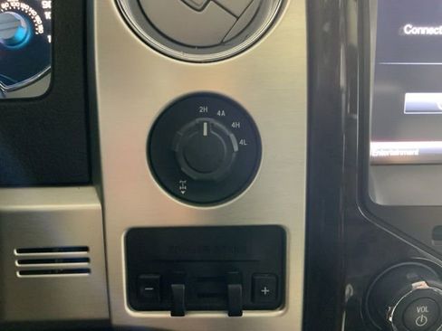 Used 2013 Ford F150 Platinum image 28