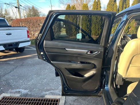 Used 2019 MAZDA CX-5 Touring image 15