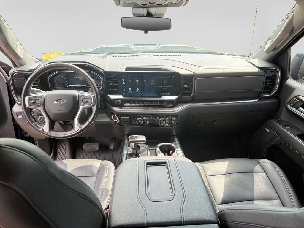 Used 2022 Chevrolet Silverado 1500 LT Trail Boss w/ Convenience Package II AWD/4WD image 24