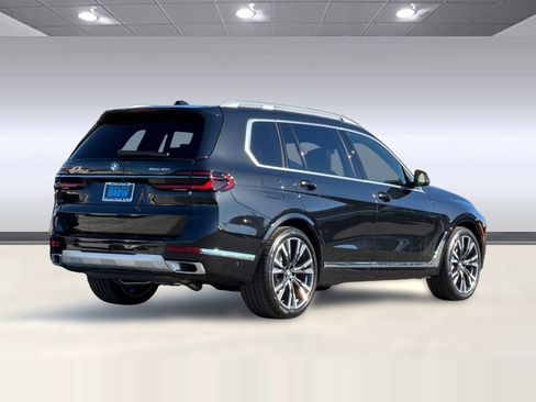 New 2026 BMW X7 xDrive40i w/ Executive Package image 8