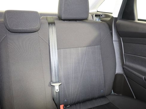 Used 2017 Ford Focus SE FWD image 14