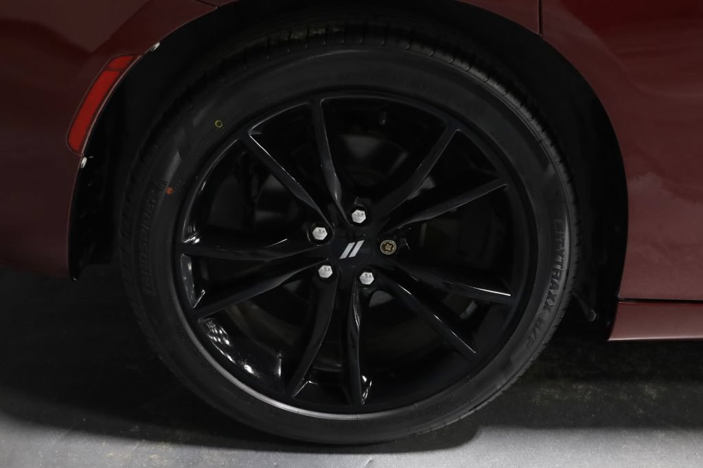 Used 2018 Dodge Charger SXT w/ Blacktop Package RWD image 36