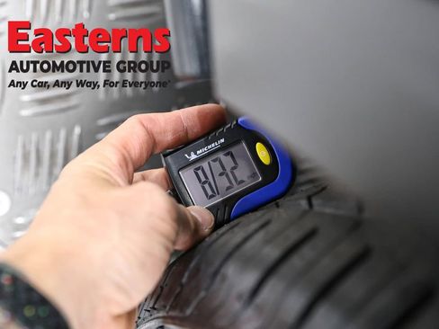 Used 2020 Toyota C-HR XLE FWD image 26