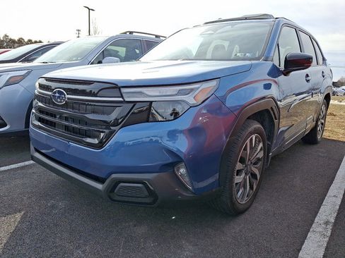 Certified 2025 Subaru Forester Touring image 3