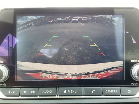Used 2025 Nissan Altima 2.5 SV FWD image 19