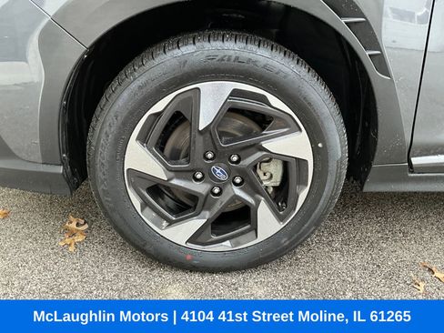 Certified 2025 Subaru Crosstrek 2.5i Limited w/ Crosstrek Mirror Package image 32