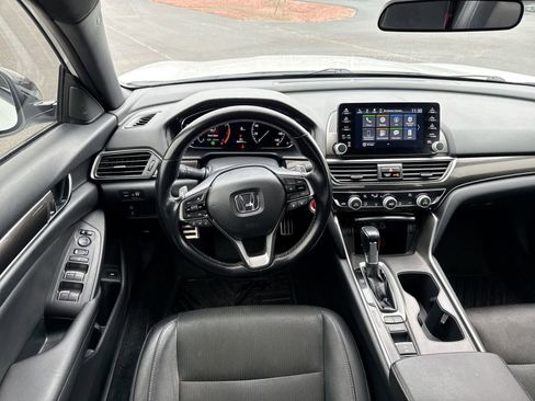Used 2022 Honda Accord Sport image 15