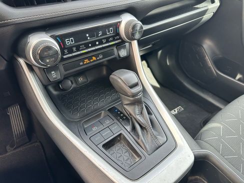 Used 2023 Toyota RAV4 XLE image 12