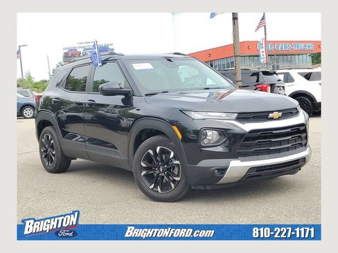Used 2021 Chevrolet TrailBlazer LT w/ Convenience Package FWD image 1