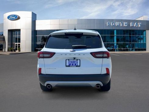 Certified 2023 Ford Escape Active FWD image 4
