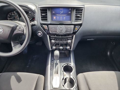 Used 2020 Nissan Pathfinder S image 25