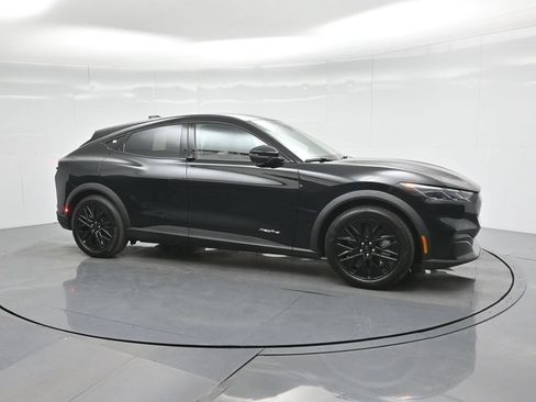 Used 2025 Ford Mustang Mach-E Select w/ Comfort Package Lite RWD image 27