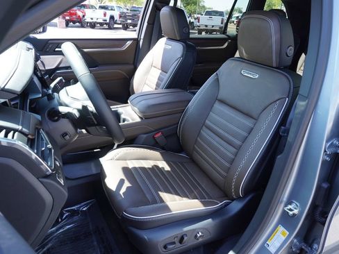 New 2026 GMC Acadia Denali Ultimate FWD image 14