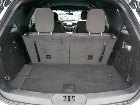 Used 2020 Ford Explorer XLT w/ Comfort Package image 21