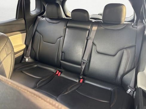 Used 2024 Jeep Compass Limited image 13