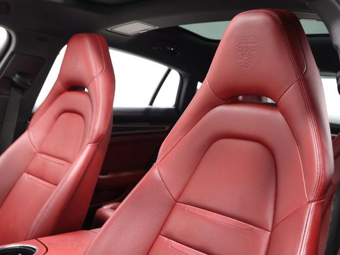 Used 2018 Porsche Panamera 4S Executive w/ Carbon Fiber Interior Package AWD/4WD image 18