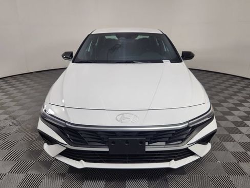 Certified 2025 Hyundai Elantra Sport w/ Cargo Package FWD image 8