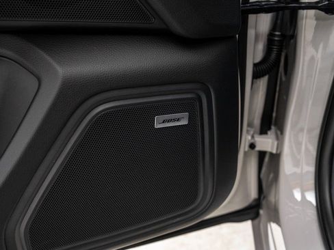 New 2026 Porsche Macan Turbo image 28