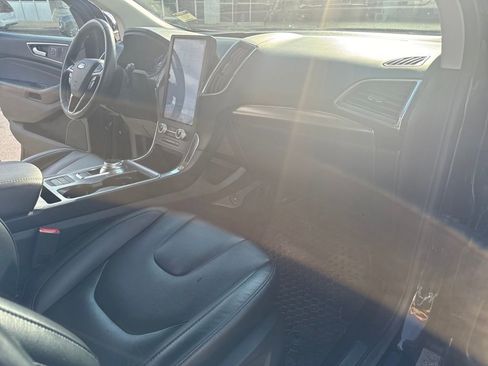 Used 2022 Ford Edge Titanium image 28