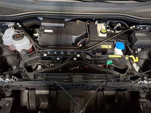 Used 2023 Audi Q4 e-tron Premium Plus image 26