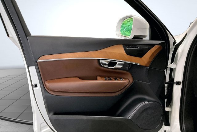 Certified 2024 Volvo XC90 B5 Plus w/ Protection Package Premier AWD/4WD image 26