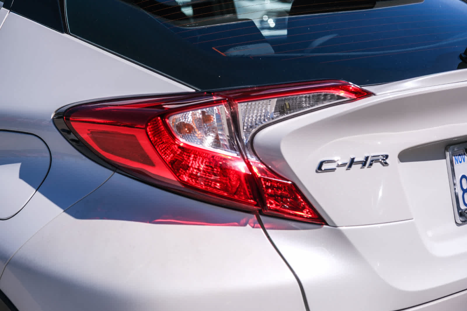 Certified 2018 Toyota C-HR XLE FWD image 7