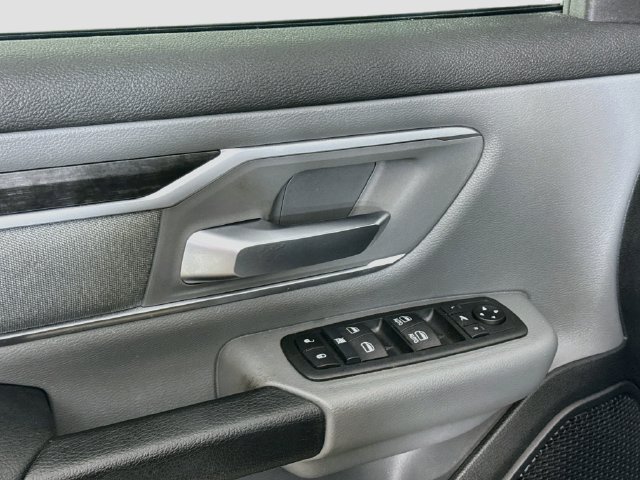 Used 2020 RAM 1500 Big Horn RWD image 23