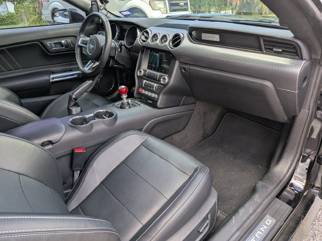 Used 2017 Ford Mustang GT Premium w/ GT Performance Package RWD image 14