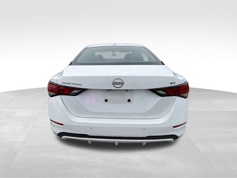 Used 2024 Nissan Sentra SV image 8