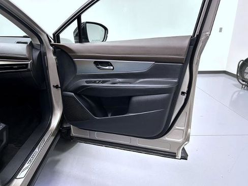 Certified 2025 Nissan Murano Platinum w/ Cargo Package AWD/4WD image 16
