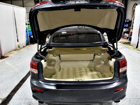 Used 2011 Lexus IS 250C image 21