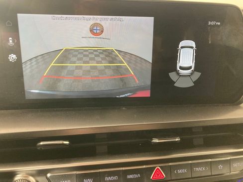 Used 2023 Kia Telluride S w/ S Sunroof Package image 4