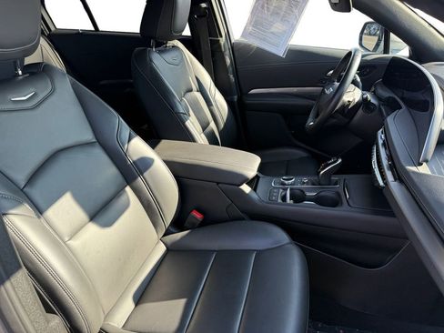 Certified 2025 Cadillac XT4 Premium Luxury image 17