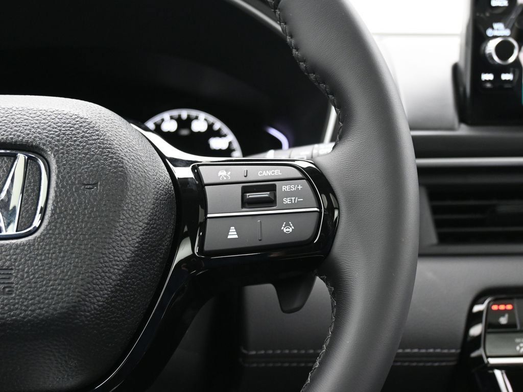 New 2025 Honda Pilot Touring image 38