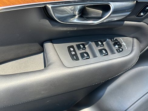 Certified 2023 Volvo XC90 T8 Plus image 13