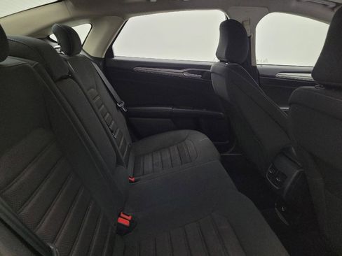Used 2020 Ford Fusion SE image 19