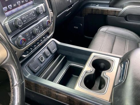 Used 2016 GMC Sierra 3500 Denali w/ Duramax Plus Package image 14