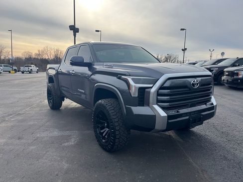 Used 2025 Toyota Tundra Limited w/ Power Package image 7