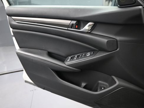 Used 2021 Honda Accord Sport image 16